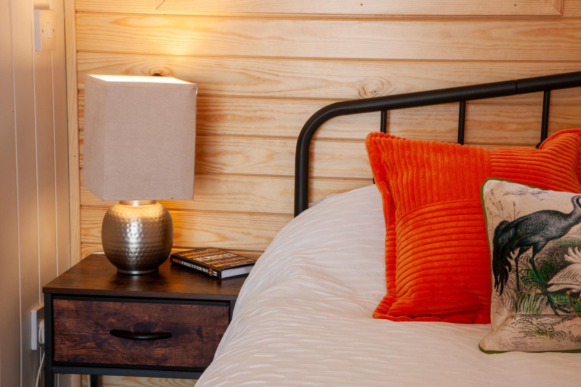 Appin Holiday Homes -Caravans, Lodges, Shepherds Hut And Train Carriage Stays 외부 사진