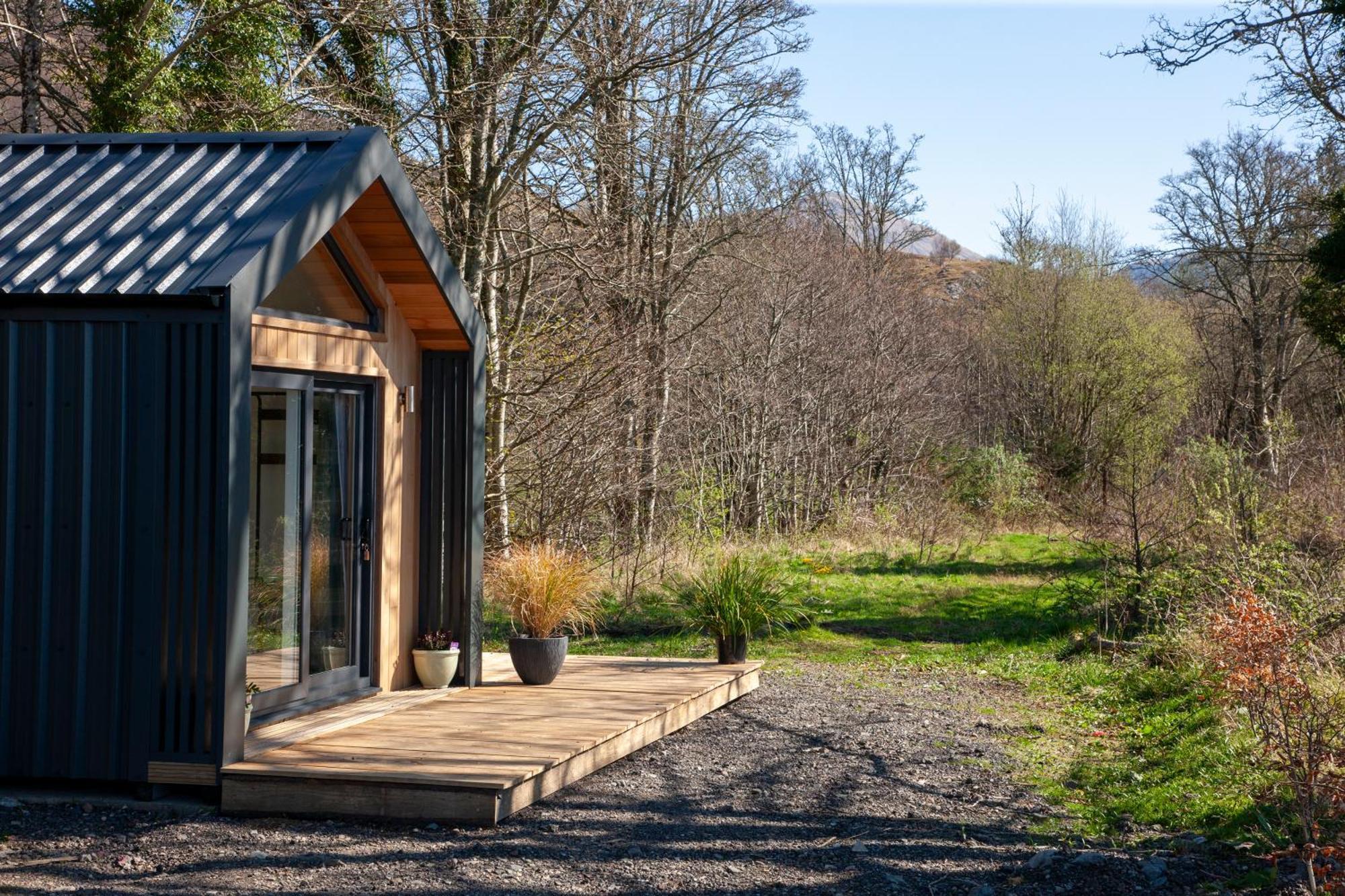 Appin Holiday Homes -Caravans, Lodges, Shepherds Hut And Train Carriage Stays 외부 사진