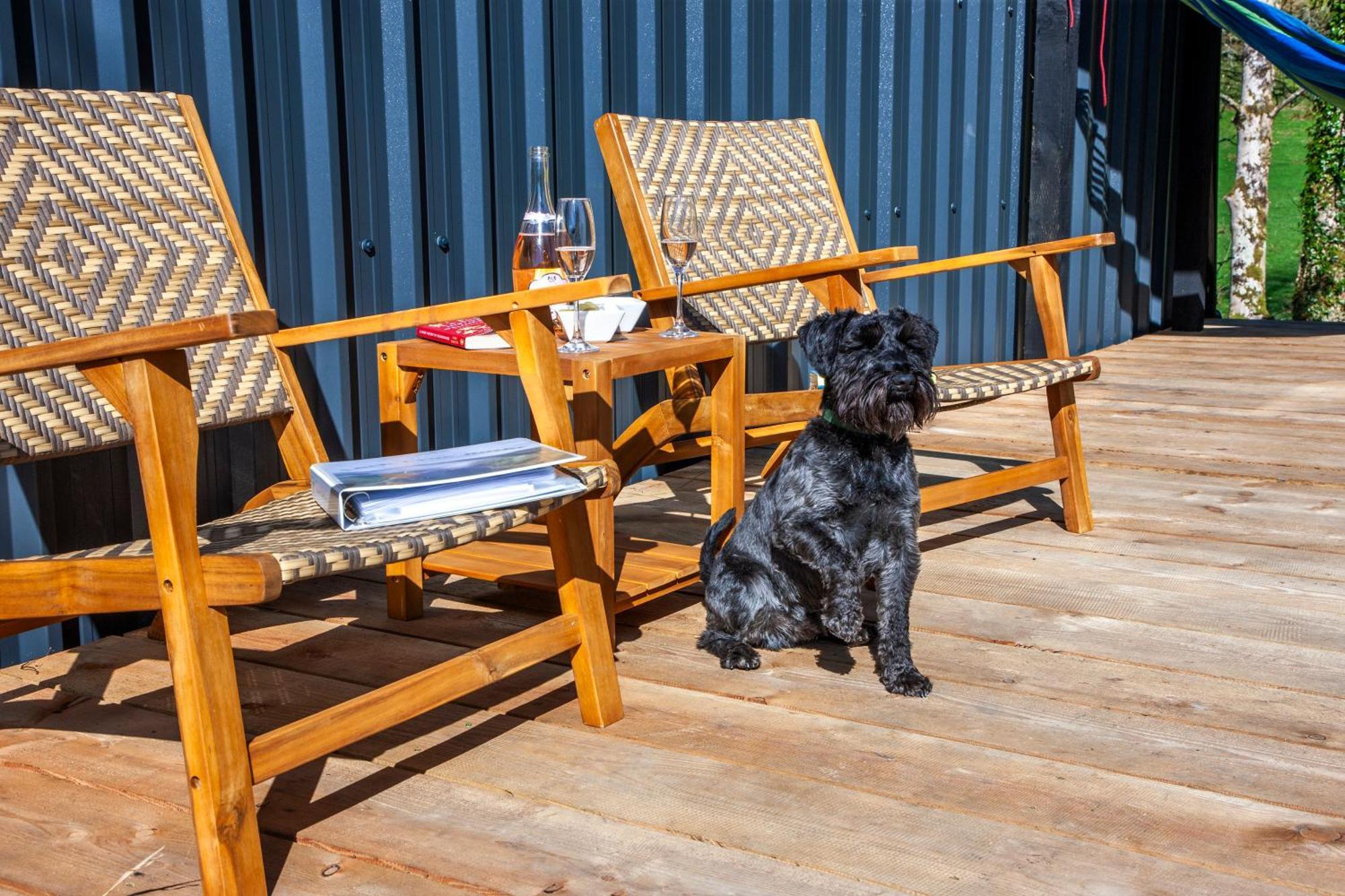 Appin Holiday Homes -Caravans, Lodges, Shepherds Hut And Train Carriage Stays 외부 사진