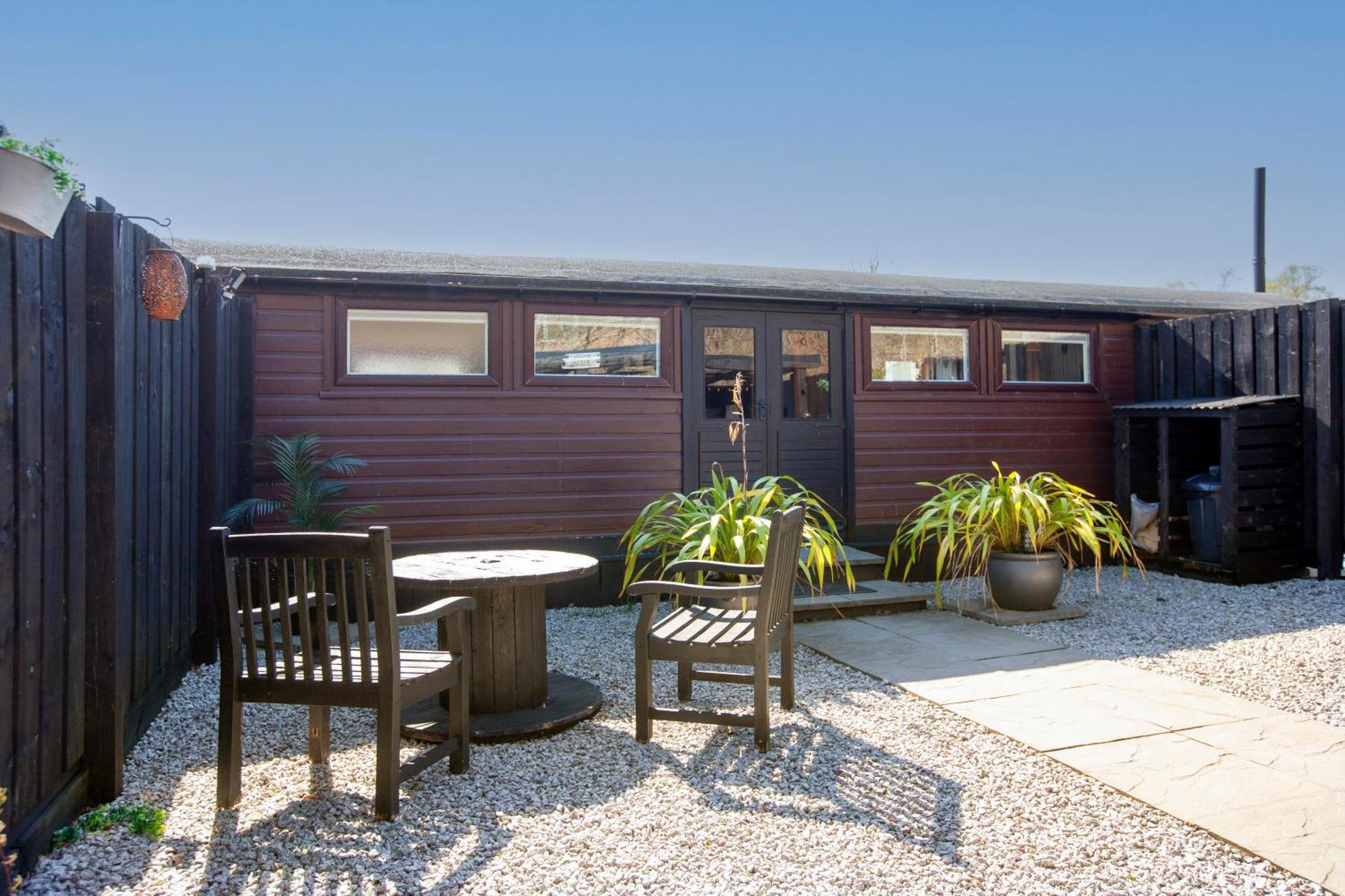 Appin Holiday Homes -Caravans, Lodges, Shepherds Hut And Train Carriage Stays 외부 사진